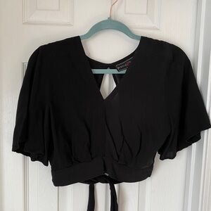 - Black cropped tie shirt